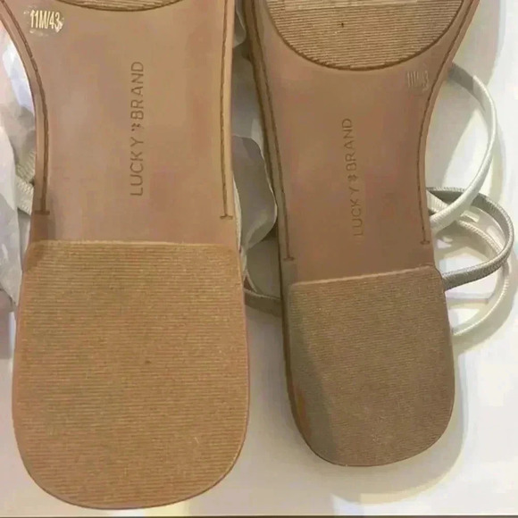 Lucky Brand sandal womens strappy LK Bizell elastic feather grey shoe SZ 11M - Picture 4 of 7